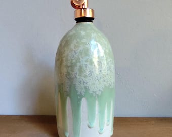 Handmade Ceramic Olive Oil Dispenser: Crystal Green Kitchen Cruet (460 ml - 20 oz)