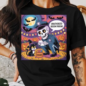 Lustiges Halloween-T-Shirt, Skeleton Cop, Hexe Katze, Besen Parkschein, Halloween Humor Shirt, gruselige Saison Shirt, Kostüm-Party Shirt
