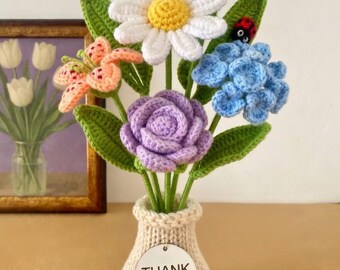 Multiple Crochet Thank You Flower Pot, Handmade Amigurumi Hydrangea and Rose Bouquet, Bee Gift, Gratitude Gift, Floral Desk Decor R-27032608