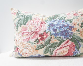 Pillow Cover  vintage floral pillow cover, 16x24, vintage/retro, cottage core, floral botanical, pink