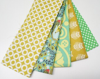 Fabric - fabric bundle - 5 x 16x24 rectangles, remnants, scrap pack, destash, quilting - green, teal, yellow