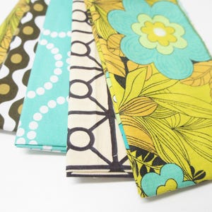Stoffe - Stoffpaket - 5 x 20x20 Quadrate, Stoffreste, Stoffreste, Restepackungen, Quiltpackungen - braun, olivgrün, mod floral