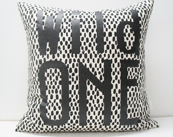 SALE — Pillow Cover - WILD ONE Pillow Cover, 20x20, Black dots, monochrome