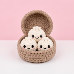 Virkad dumpling i ångkorg, kawaii bao bun plysch, handgjord amigurumi matleksak, söt dim sum-present, matinredning