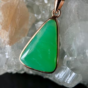 Chrysoprase Pendant Gold-plated,Green Gemstone Oval Pendant Birthday Gift Women Dainty Chrysoprase Necklace Jewelry Gift for Her