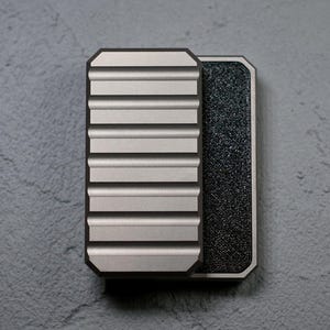 Zappeln Zappeln Teller Titan anpassbar EDC Zahnrad Werkzeug Geschenk für Sie / Ihn Verschiedene Farben Lifetime Fidget Haptic Toy Slider Metall Fidget