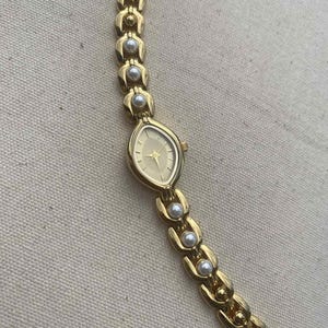 Women's Vintage Gold Pearl Wrist Watch, Gold Pearl Watch, Vintage Watch, Wrist Watch, Dainty Gold Watch, Women's Vintage Watch, Adjustable