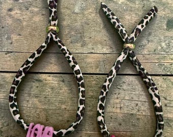 Leo Love Ibiza Bracelet – Festival bracelet with “LOVE” lettering made of plastic – Leopard design – Summer accessory – Friendship bracelet