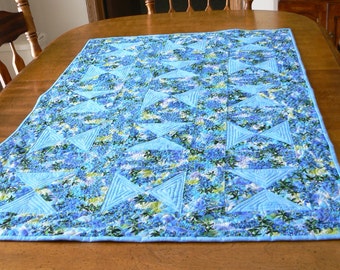 Blue Spring Hourglass Table Runner