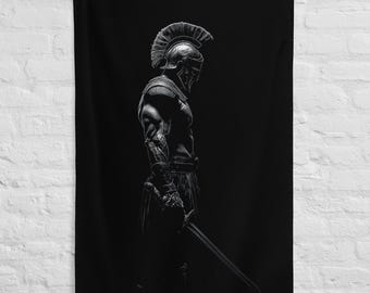 Drapeau Spartan Noir – Guerrier Casque Épée | Décoration Murale Sombre, Mindset & Motivation | Poster Tapisserie Room Decor