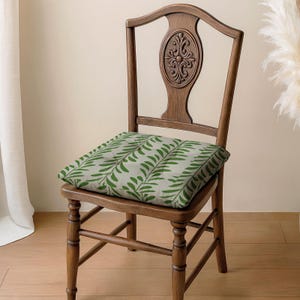 Sittdyna i linne i grönt blad: Botanisk sittdyna med band, specialtillverkad