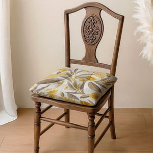 Linen Seat Cushion with Yellow and Beige Botanical Print, Tufted Chair Pad for Kitchen Dining and Outdoor Seating, Natural Rustic Home Decor