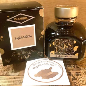 BlueBlack x Diamine: Bläckprover på engelskt mjölkte