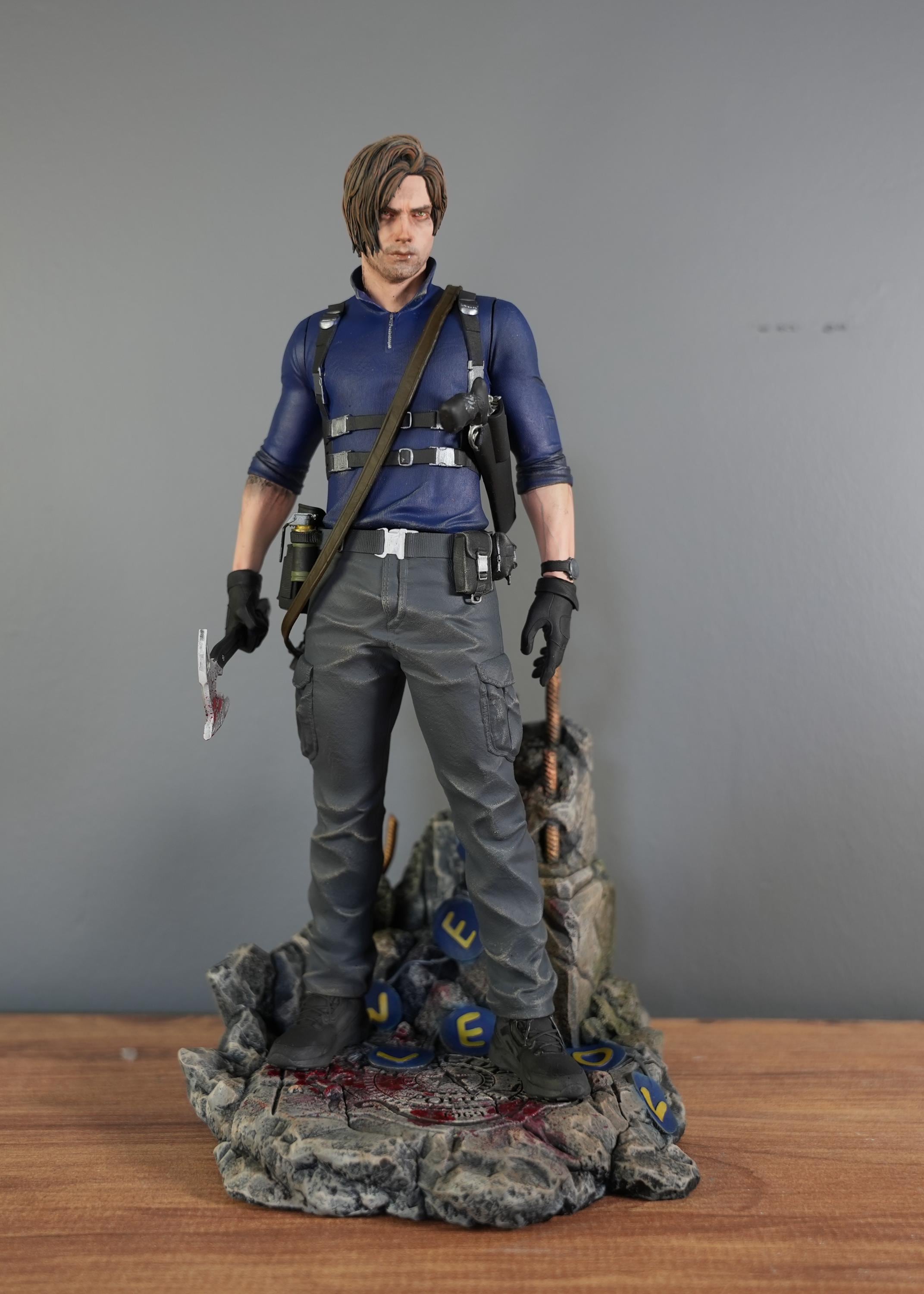 Leon s kennedy figure - Etsy 日本