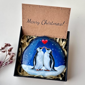 Hand Painted Penguin Couple Rock – Christmas Gift for Boyfriend Girlfriend, Romantic Winter Decor, Anniversary Keepsake Stone