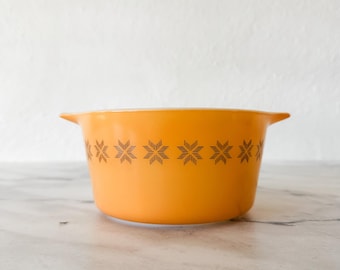 Vintage 1960s Pyrex #473 Golden Town & Country Star 1Qt Casserole Dish