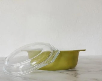 Vintage 1970s Pyrex #043 Green 1-1/2 Qt Oval Casserole Dish + Glass Lid