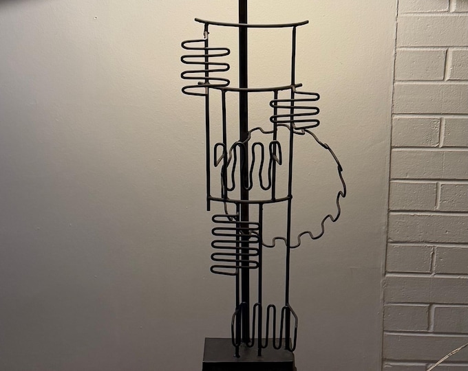 Vintage MCM Black Wire Sculptural Floor Lamp Fiberglass Shade Mid Century Modern Weinberg 50s 60s