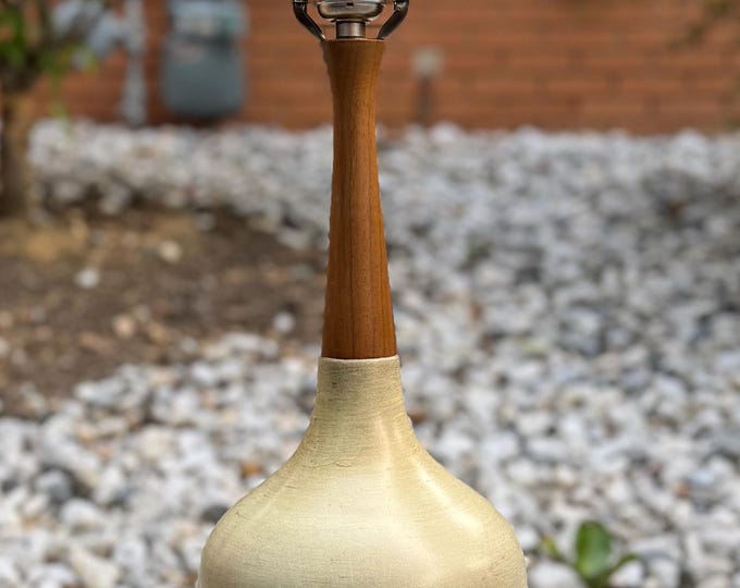 Vintage MCM Beige Ceramic Wood Brass Table Lamp Mid Century Modern Lighting 60s