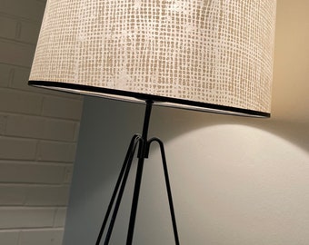 Vintage 50s Black Wire Metal Lamp Fiberglass Shade Mid Vintage 50s Black Wire Metal Lamp Fiberglass Shade Mid