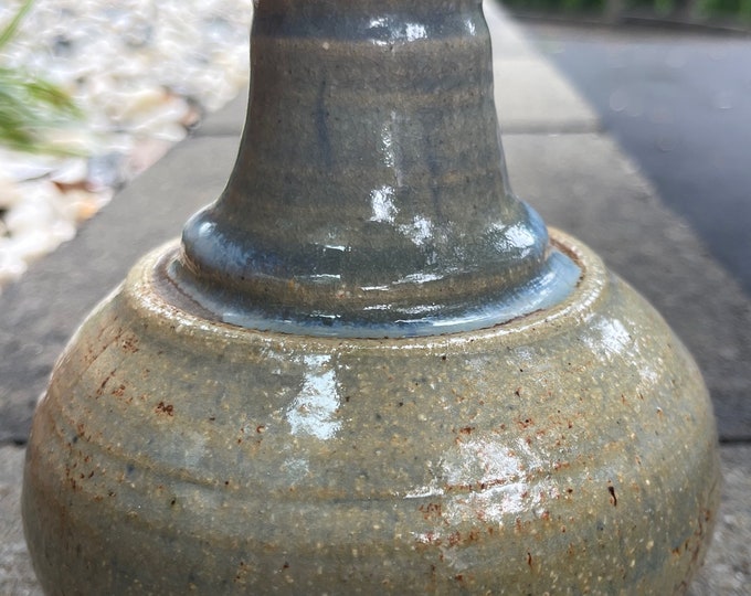 Vintage 70s Beige Blue Bulbous Ceramic Stoneware Studio Pottery Vase Signed JW