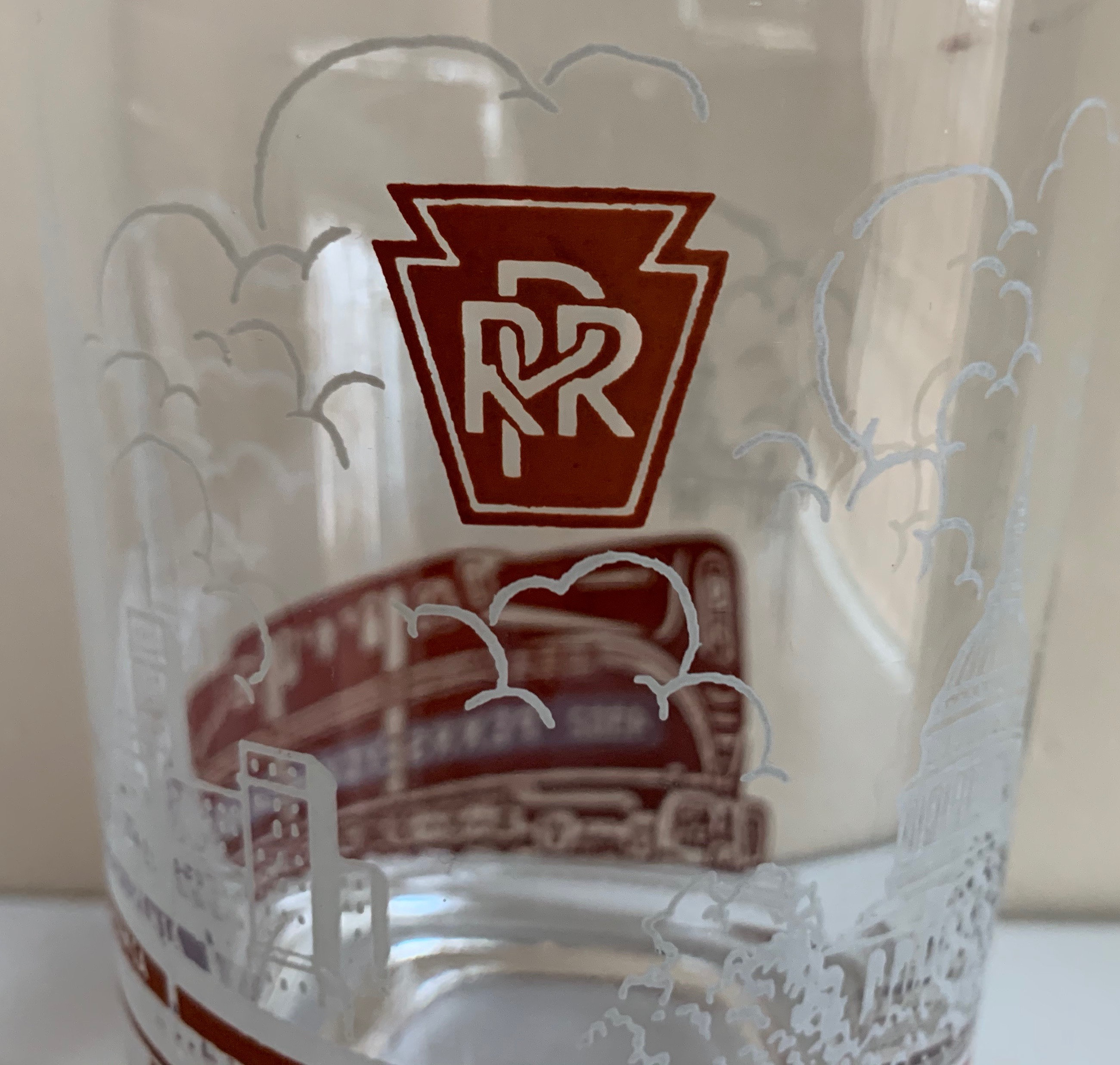 Vintage Brown White Pennsylvania Railroad Drinking Glass Train Libbey
