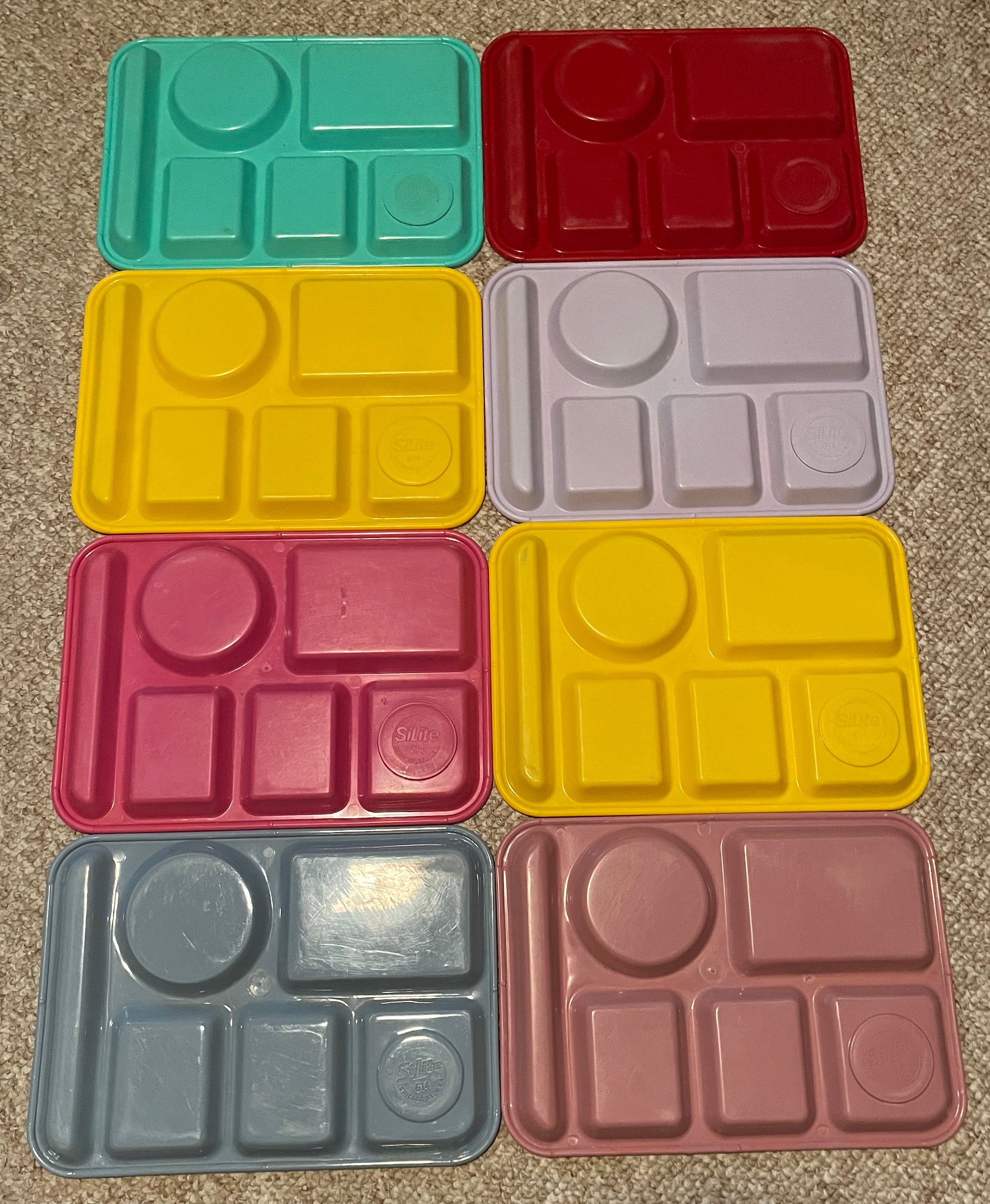 Set 18 Vintage Multi-color SiLite Stackable Lunch Cafeteria Trays Modern  Chicago USA