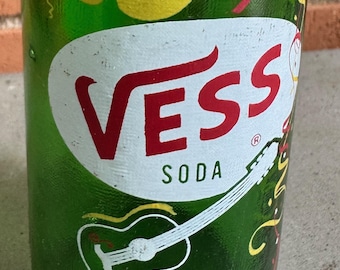 Vintage VESS Soda Pop Textured Green Bottle Beverage 16oz St. Louis Duraglas