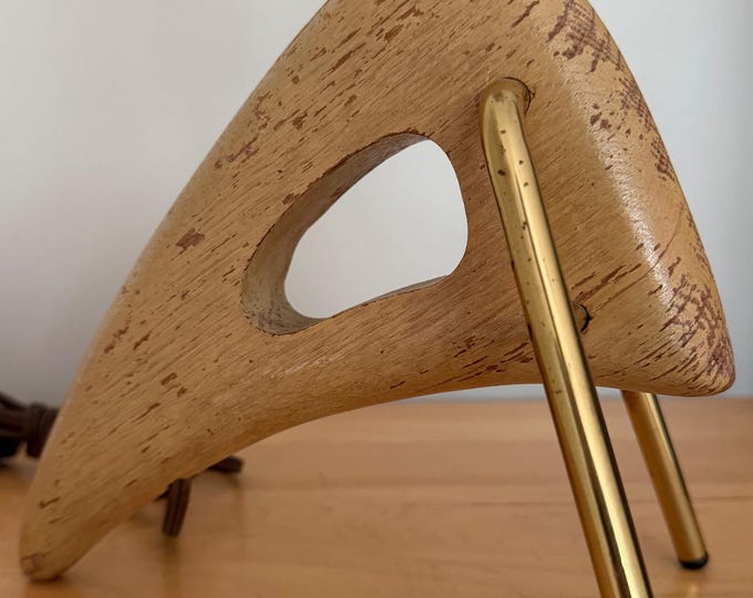 Vintage MCM Sculptural Wood Brass Tripod Lamp Mid Century Modern Heifetz Noguchi Atomic Era 1950s