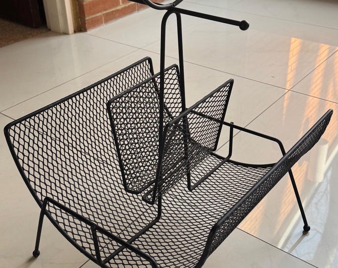 Vintage MCM Metal Black Wire Atomic Magazine Rack Stand Mid Century Modern 1950s