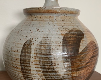 Vintage 60s Ribbed Stoneware Vase Jug Vessel Urn Mid Century Modern Studio Pottery Signed Deyoe E