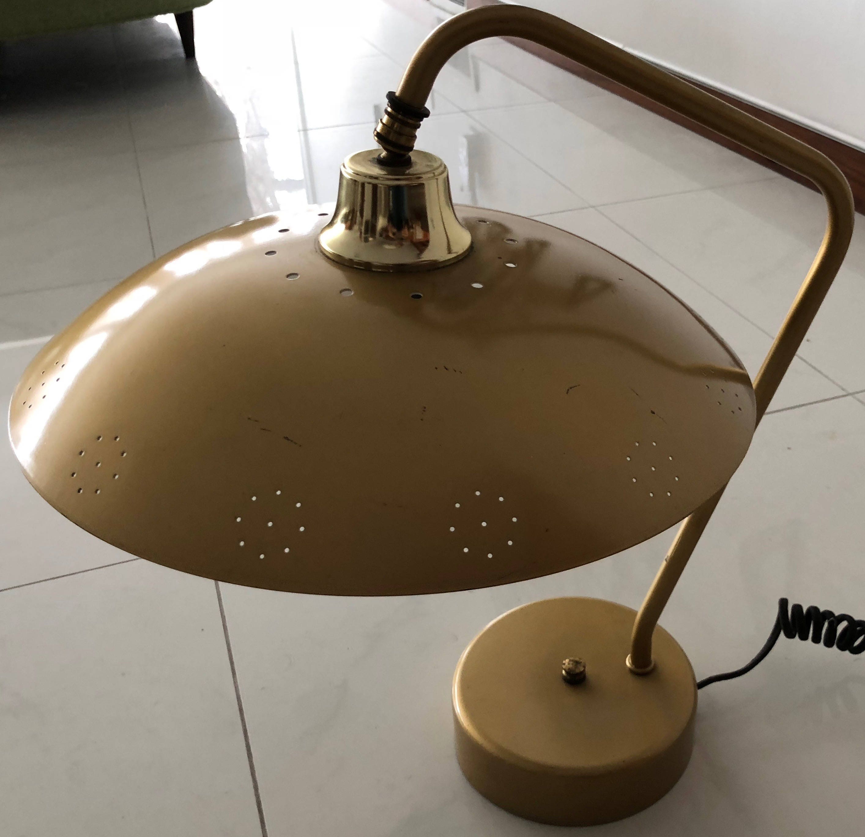 Sleek Vintage 50s 60s Metal Saucer UFO Desk Table Lamp Mid Century