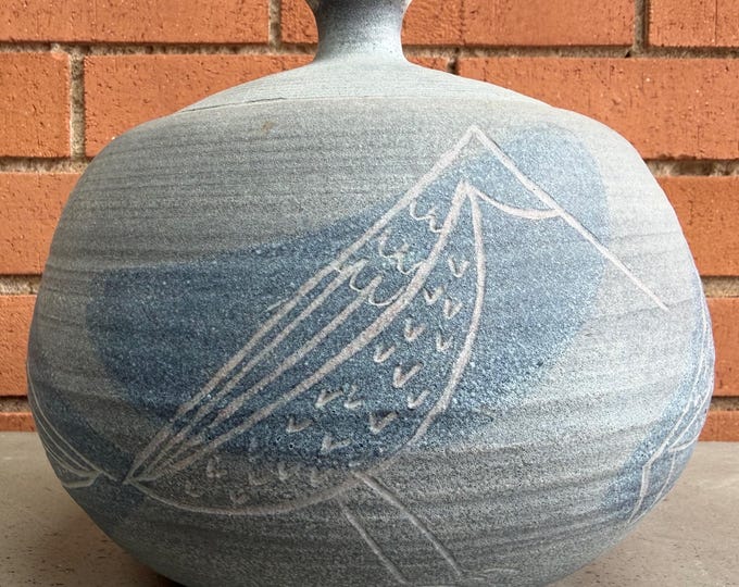 Vintage Bulbous MCM Sgraffito Incised Bird Lidded Jar Studio Pottery Mid Century Signed