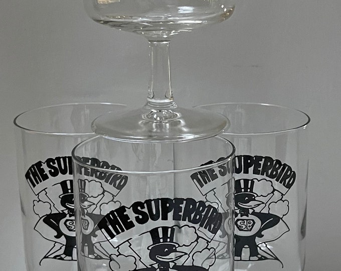 Set 4 Vintage 70s  "The Superbird" Bird Crow Stem Drinking Glasses Black Graphics