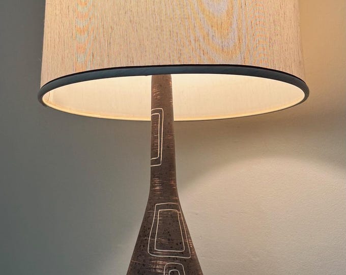 Vintage Geometric MCM Ceramic Lamp + Shade Mid Century Modern Lighting 1960s Tye?