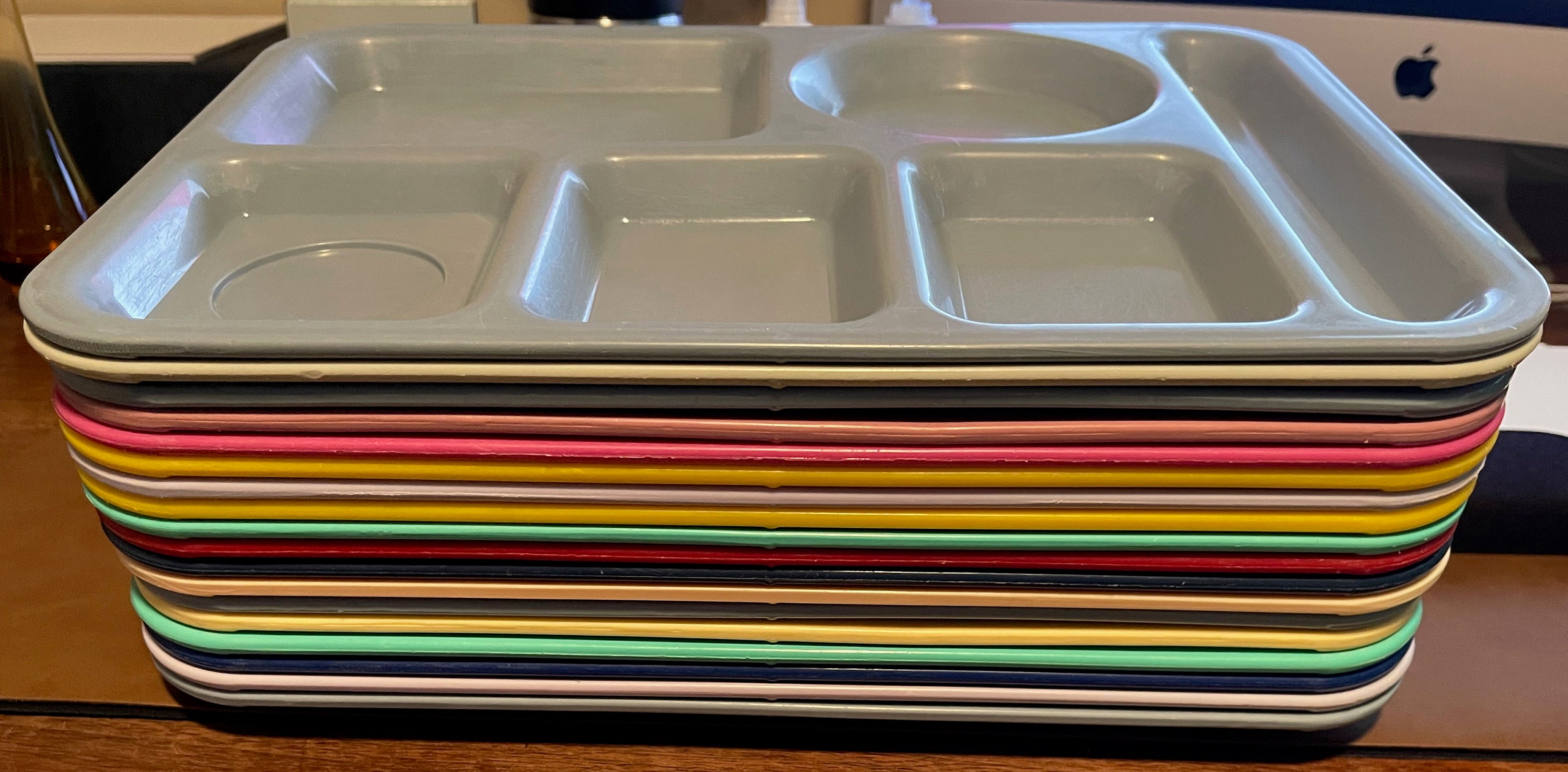 Set 18 Vintage Multi-color SiLite Stackable Lunch Cafeteria Trays