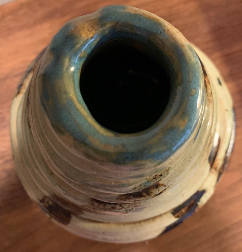 Bulbous Vintage 70s Ribbed Studio Pottery Ceramic Vase Mid Century Modern