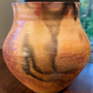 Beautiful Hand Crafted Studio Pottery Ceramic Stoneware Vase Mid Century Modern Signed