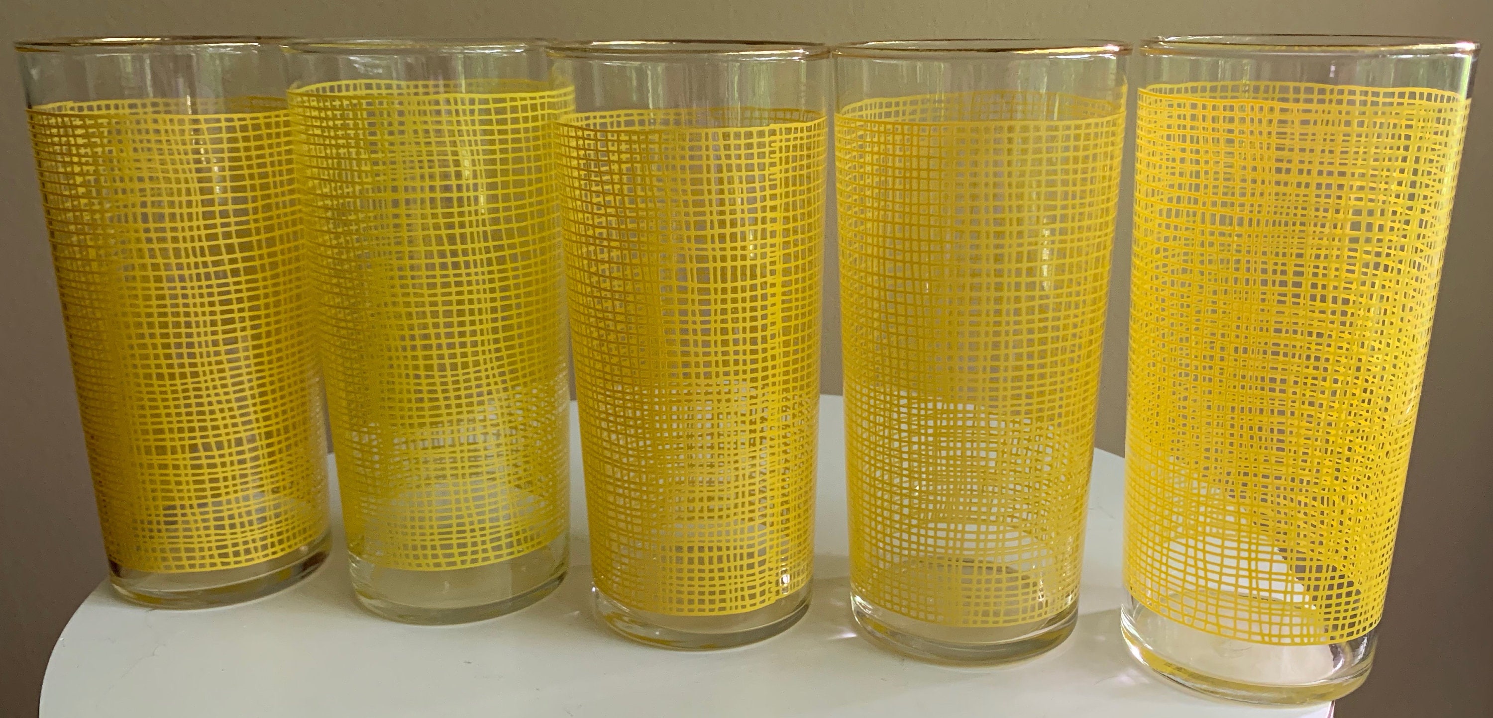 Modern Drinking Glasses and Tumblers