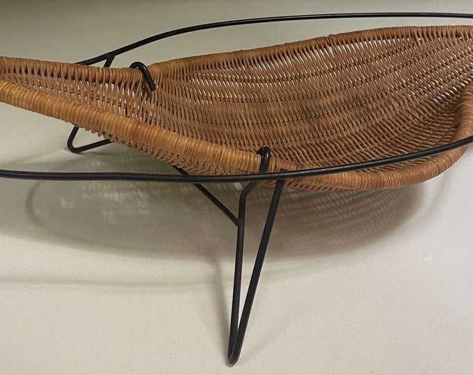 Rare Vintage Biomorphic Wire Rattan Tripod Catch-All Bowl Mid Century Modern Atomic