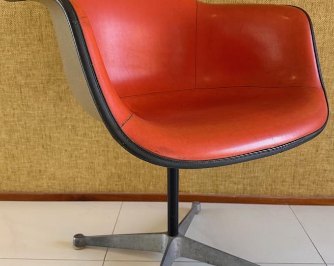 Vintage MCM Herman Miller Eames Fiberglass Chair Upholstered Mid Century Modern