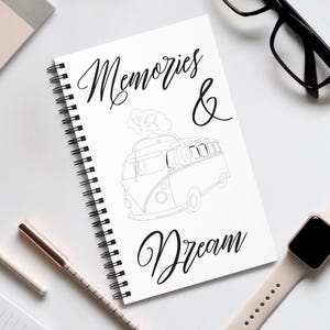 "Spiral Agenda - ""Memories & Dream"" Cover im Retro Camper Design, perfekt für Vanlife-Notizen, Reisegeschichten und Abenteuer - KOSTENLOSER VERSAND."
