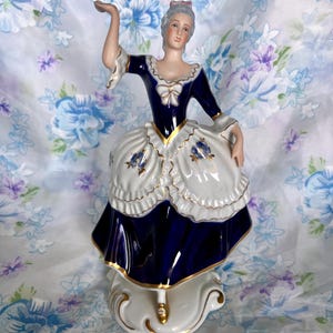 Royal Dux Porcelain Figurine – Rococo Lady – Hand-Painted – Made in Czechoslovakia