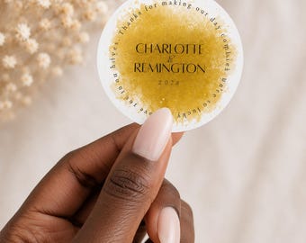 Personalized Gold Wedding Favor Stickers | Elegant Circle Envelope Seals (24)