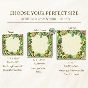 Puede incluir: La imagen muestra tres manteles individuales cuadrados de diferentes tama&ntilde;os: peque&ntilde;o, mediano y grande. Cada uno presenta un dise&ntilde;o bot&aacute;nico con aguacates, limas y cactus. El texto "CHOOSE YOUR PERFECT SIZE" est&aacute; en la parte superior, con medidas en cm.