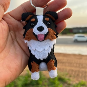 Handmade Felt Aussie Keychain, Australian Shepherd Dog Lover Gift, Wool Felt Mini Dog Charm