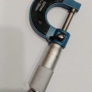 Precision Micrometer Screw Gauge: Accurate Thickness Measurement Tool