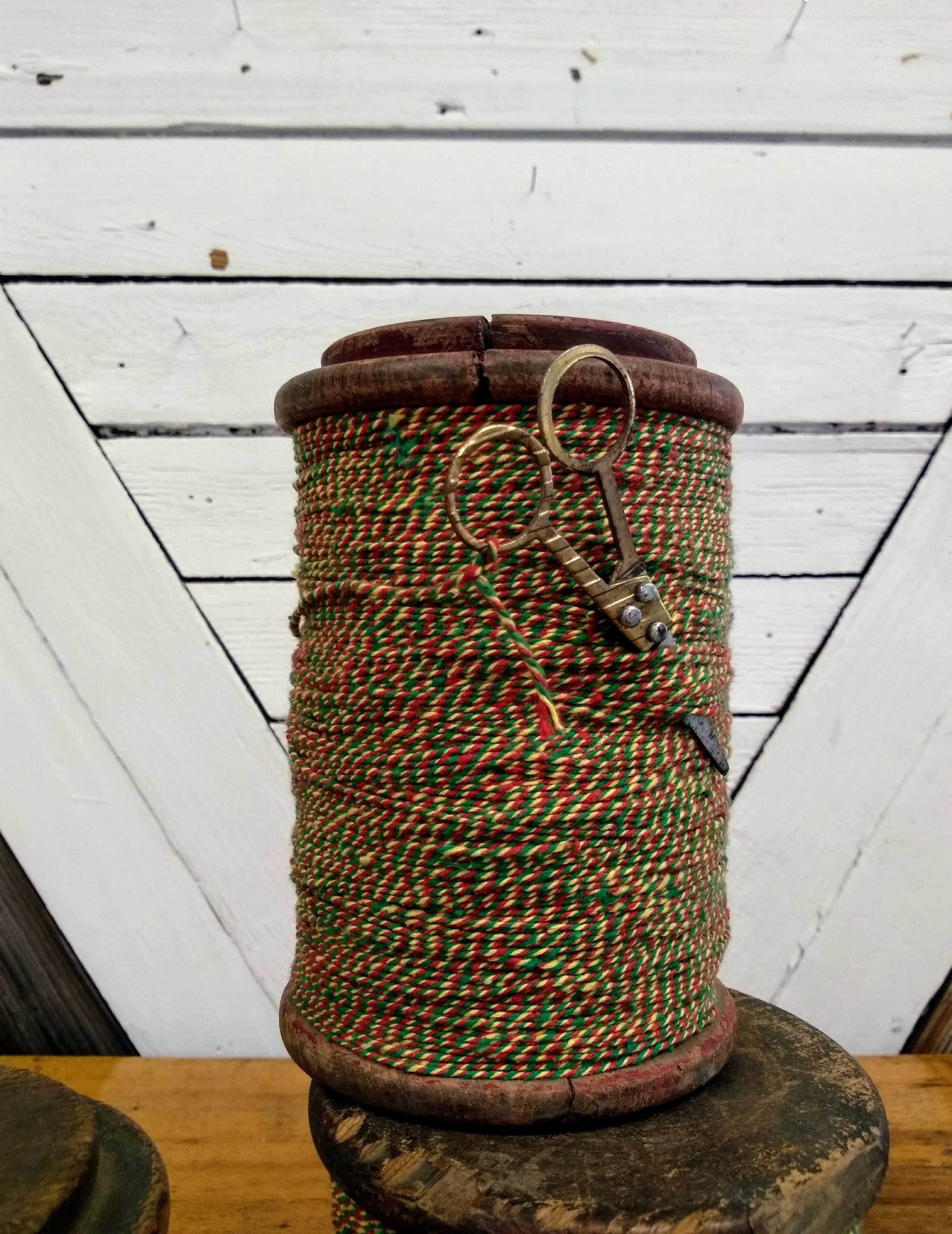 Art & Collectibles Fiber Arts Sewing SEWING THREAD SPOOLS vintage wood