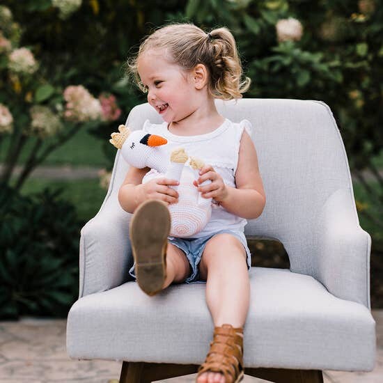 royal baby little swan 18