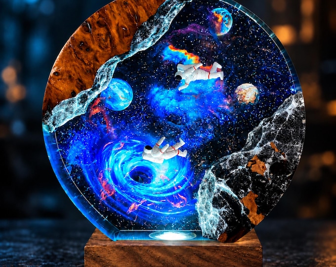 Astronaut Galaxy Lamp, Space Resin Night Light, Black Hole Epoxy Lamp, Cosmic LED Decor, Gift for Him, Sci-Fi Room Decor